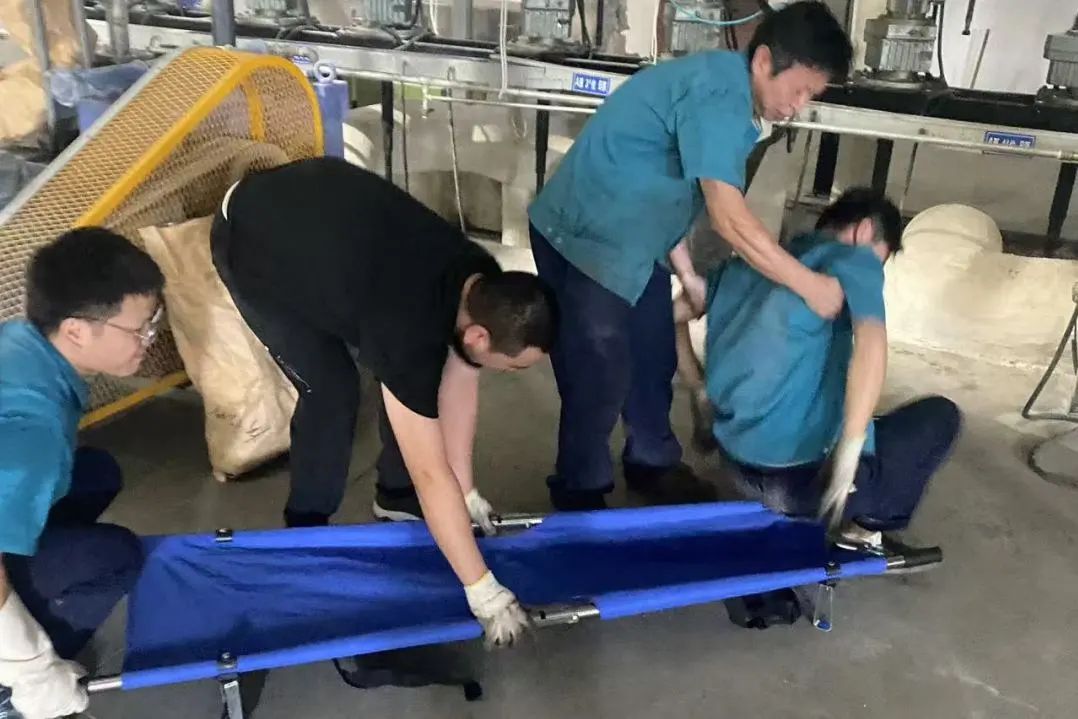 Cha ChangShu polyester amachititsa kupulumutsa kwadzidzidzi kwa kutentha kwa kutentha komwe kumachitika chifukwa cha kutentha kwambiri
